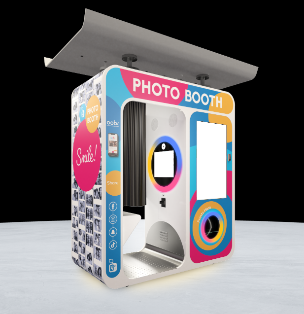 Face Place Photoma Outdoor Photo Booth | M&P Amusement